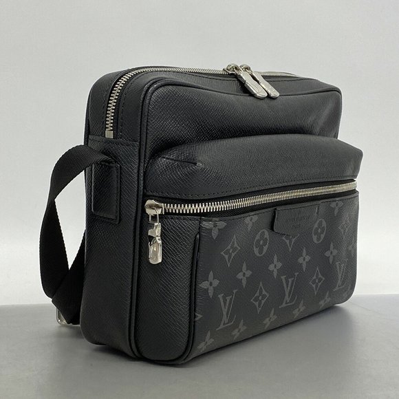 LOUIS VUITTON Shoulder Bag Taigarama Outdoor M30233 Noir Ladies - Picture 2 of 10